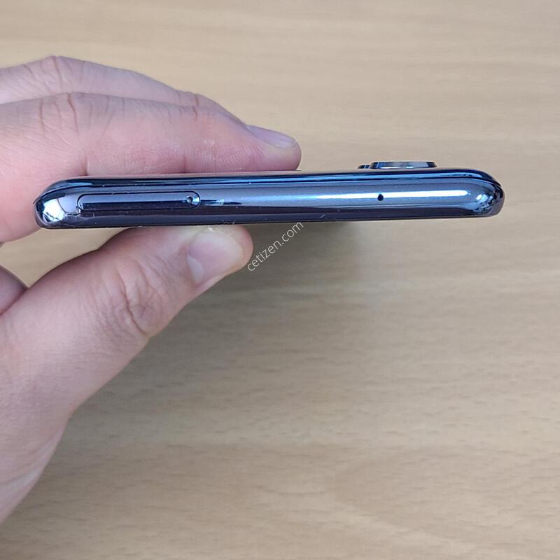 LG Q920 - 77451