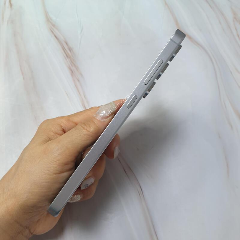 LG ������ S24FE �׷��� 256G A�� �Ǹ��մϴ�