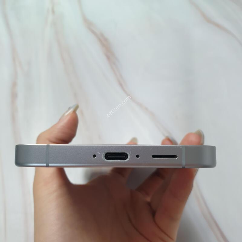 LG ������ S24FE �׷��� 256G A�� �Ǹ��մϴ�