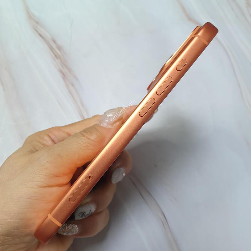 ������17���� �ڽ��Ϳ����� 256G S�� �Ǹ��մϴ�-���͸�100%
