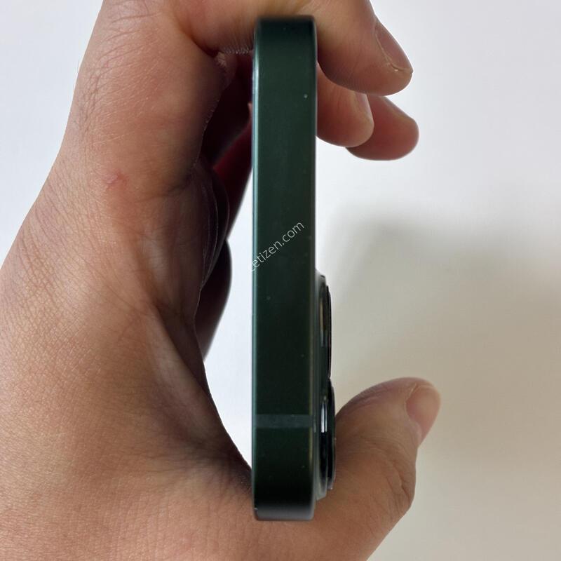 ������ 13�̴� �׸� 128G ���͸�88% ������ �Ǹ��մϴ�.