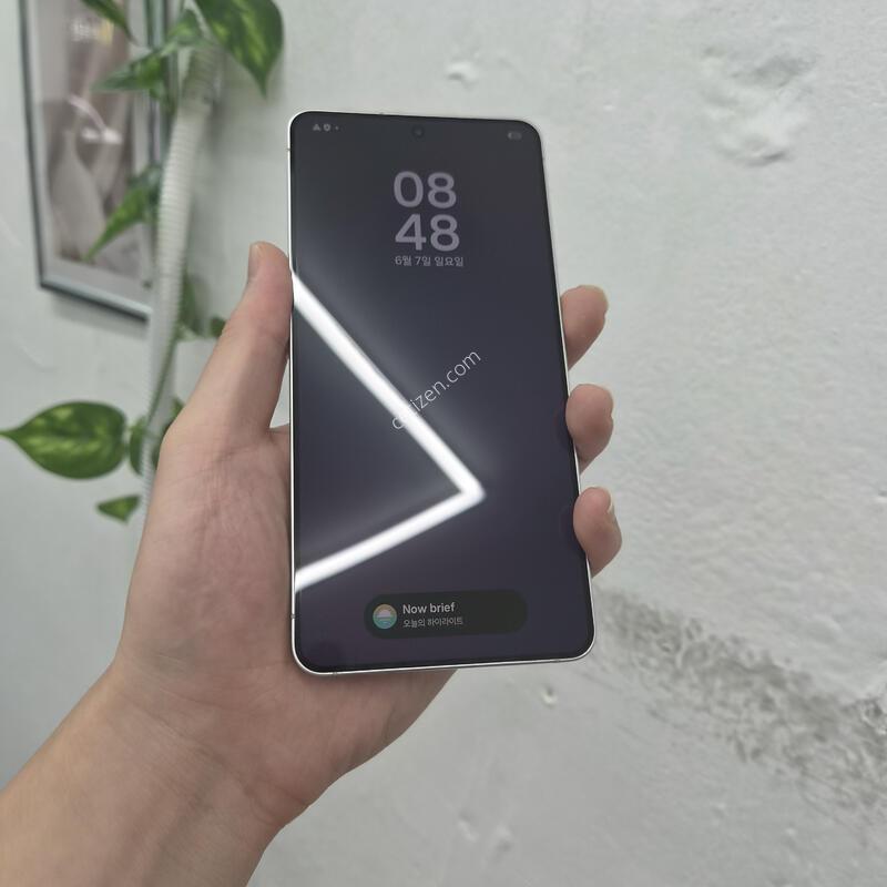 ������S25���� 256GB ���̽�����