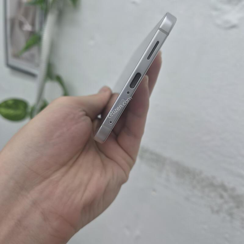 ������S25���� 256GB ���̽�����