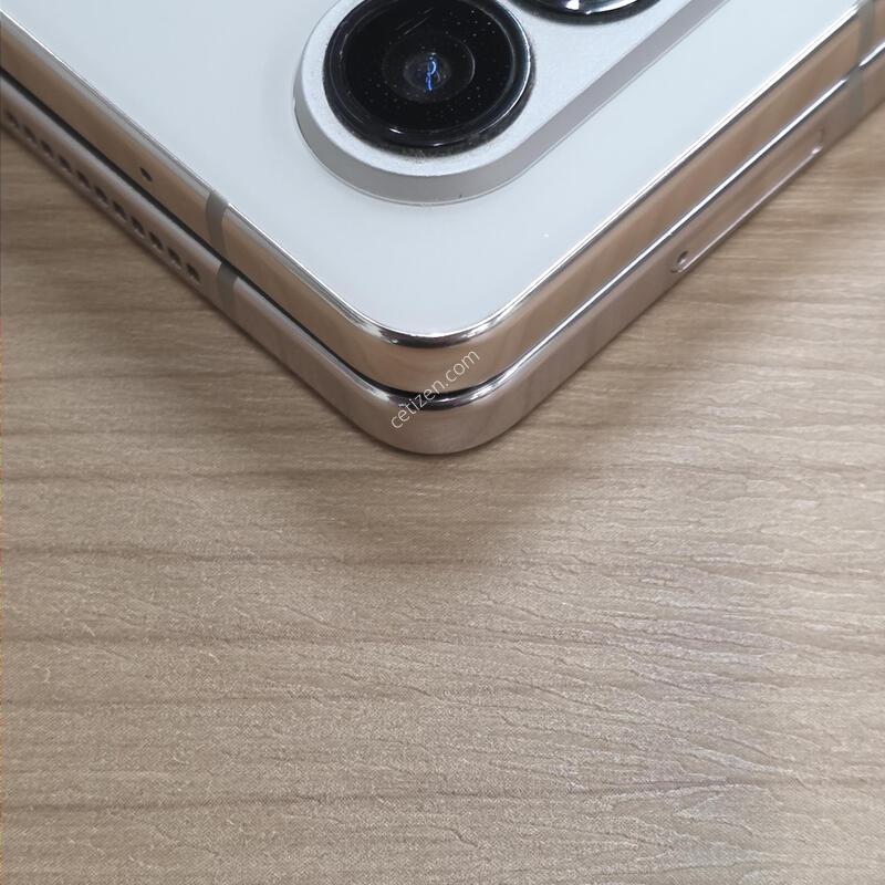 ������Z����4 256GB