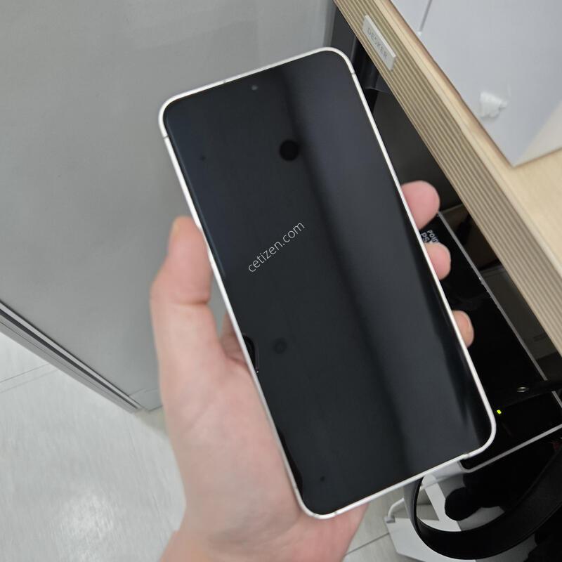 ������ S24 ���ο� 256GB AA�� ���ܻ� ��������