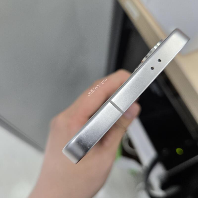 ������ S24 ���ο� 256GB AA�� ���ܻ� ��������