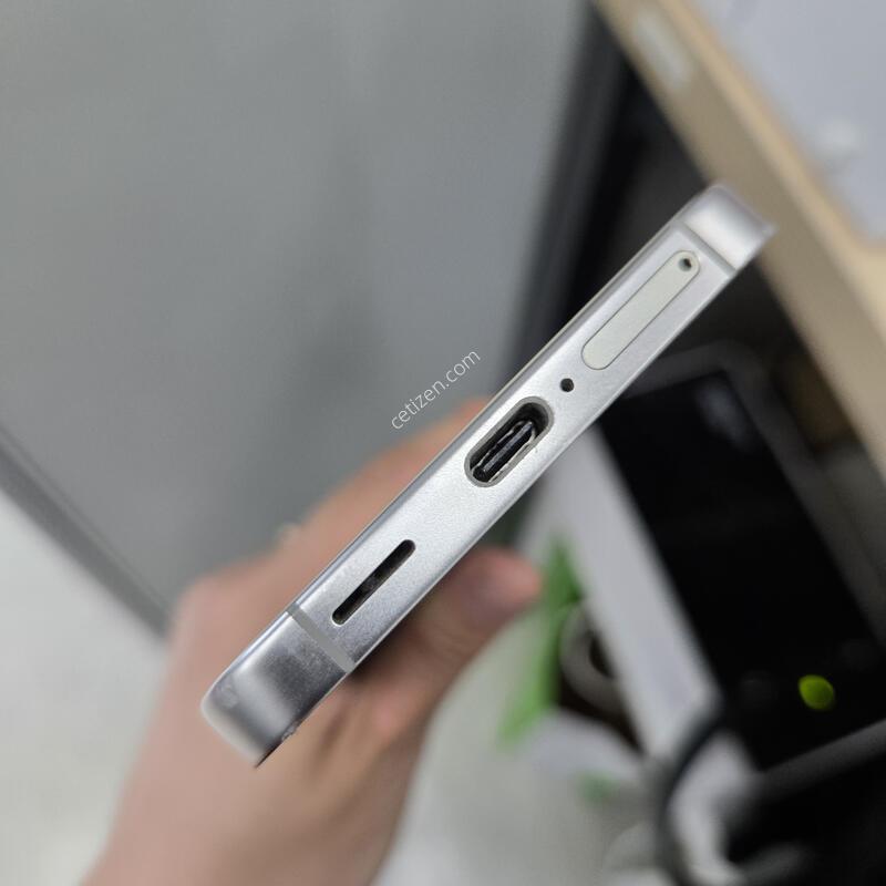 ������ S24 ���ο� 256GB AA�� ���ܻ� ��������