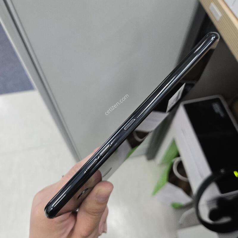 LG Q51 ���� 32GB SS�ޱ����Ѱ����