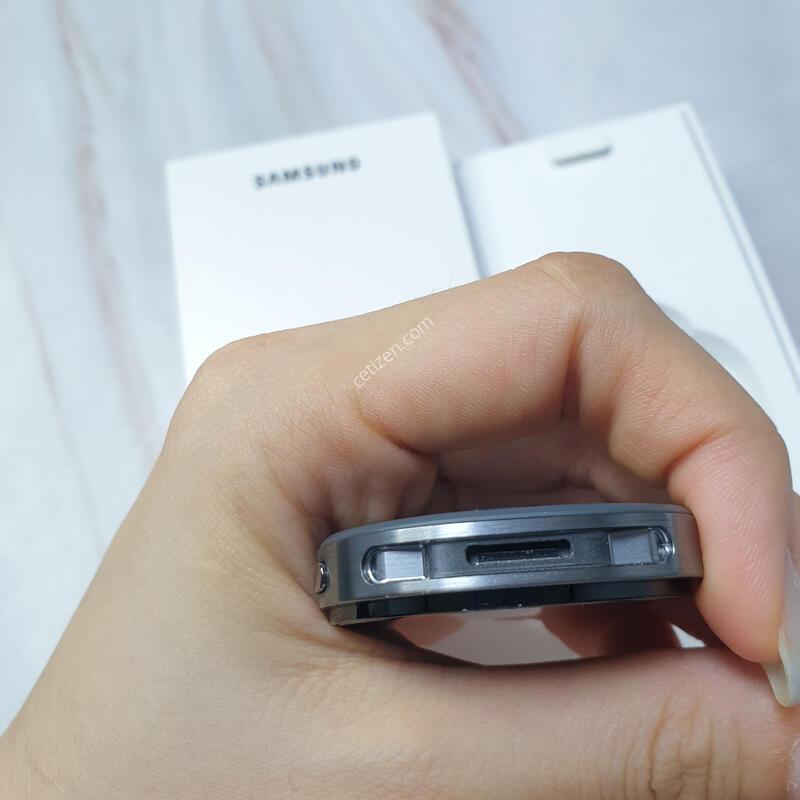 ������ ��ġ8 LTE 44mm(L335)�׶�����Ʈ S�� Ǯ�ڽ� �Ǹ�