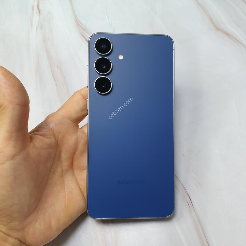 LG ������ S25FE ���� 256G S�� �Ǹ��մϴ�