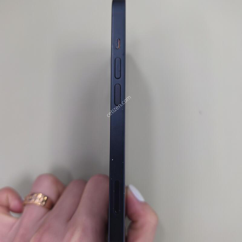 ������14 128 GB �̵峪��