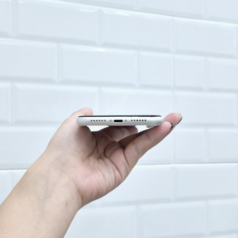 ������XR ȭ��Ʈ 128GB