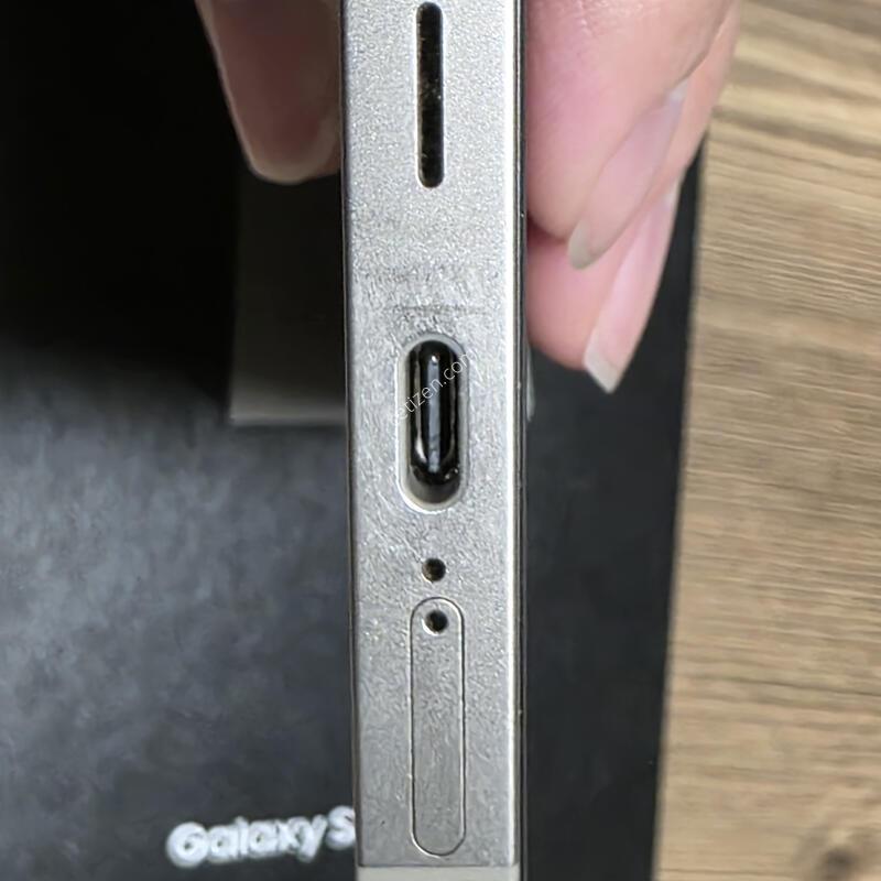 ������s24��Ʈ�� 256g ƼŸ���׷���