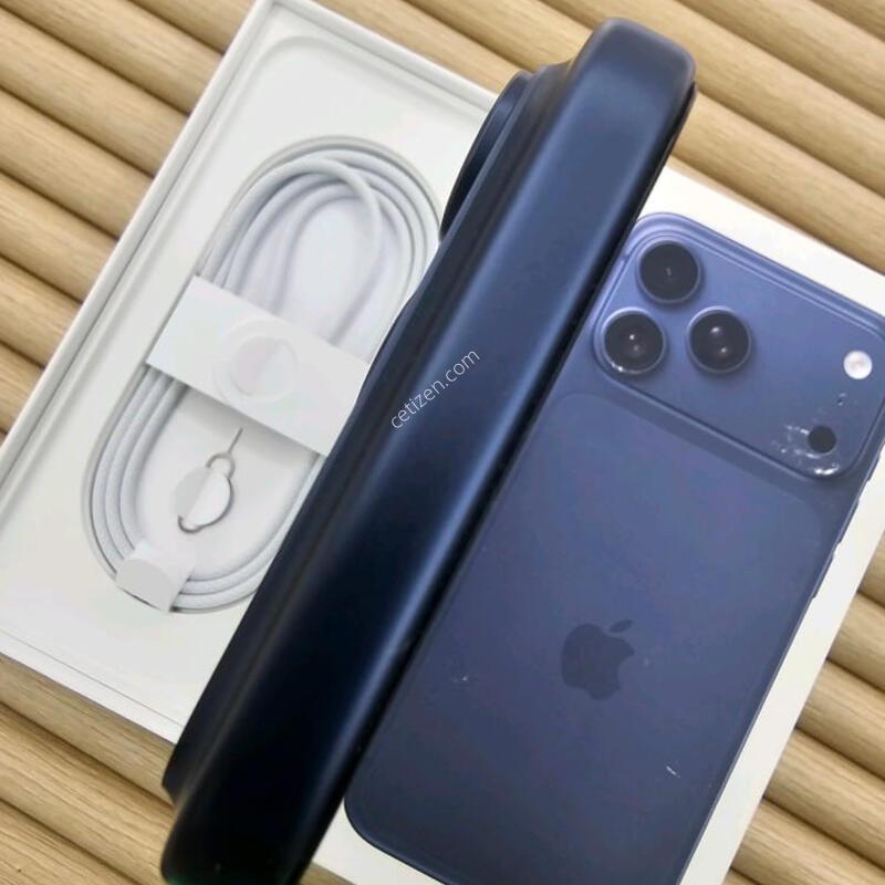 ������17���θƽ� 256G ������ ƯSS��ǰ��