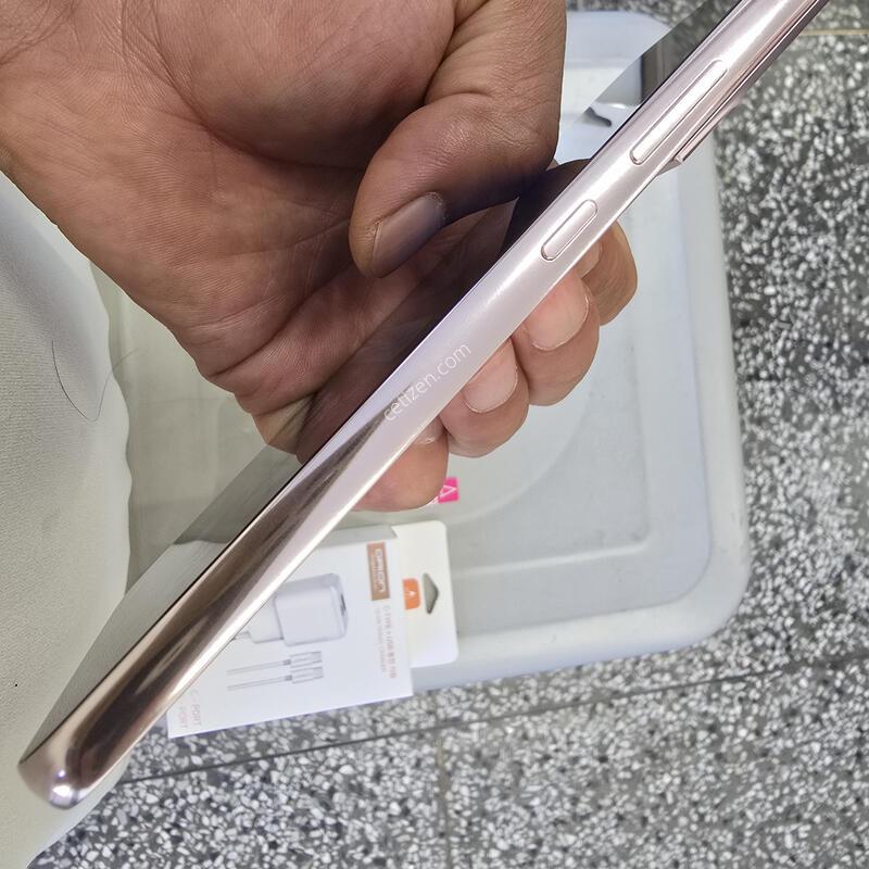 SK S22+(S906) 256G ��ũ���� ����� �˴ϴ�