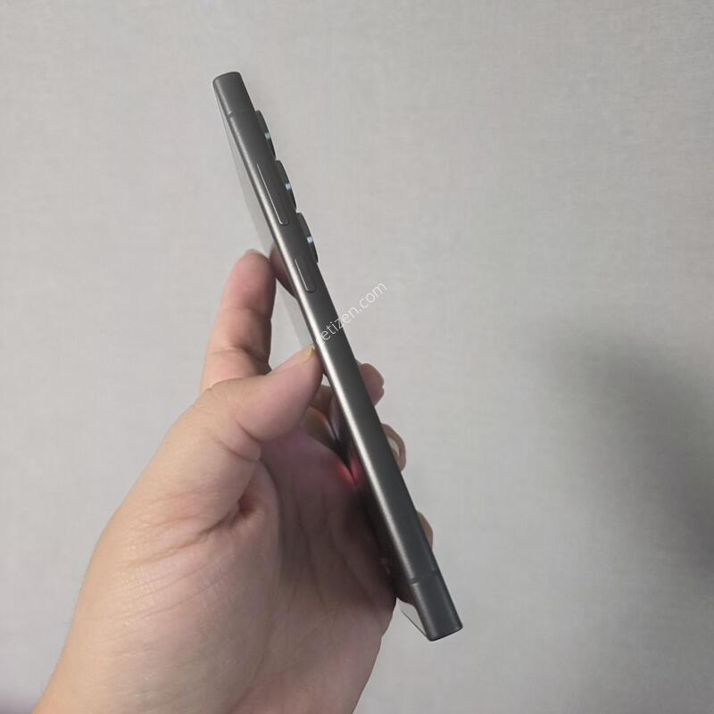 ������ S24��Ʈ�� ƼŸ�� ���� 256�Ⱑ A�� �Ⱦƿ�~