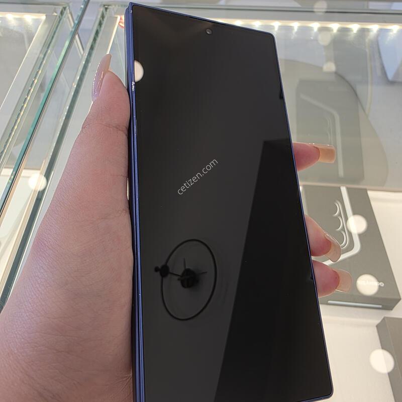 Galaxa Z Fold 7 256gb �Ǹ��մϴ�
