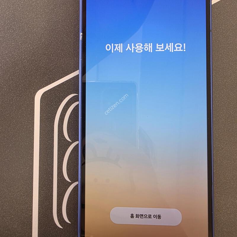 Galaxa Z Fold 7 256gb �Ǹ��մϴ�