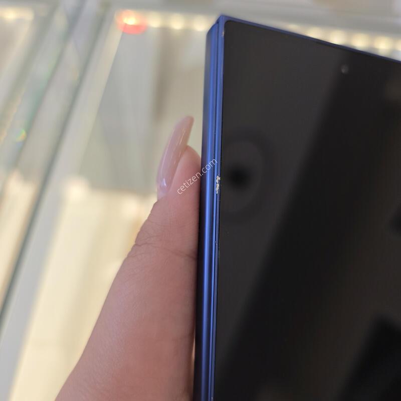 Galaxa Z Fold 7 256gb �Ǹ��մϴ�
