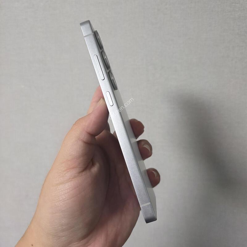 ������ S25��Ʈ�� ƼŸ�� ȭ��Ʈ 256�Ⱑ SS�� �Ⱦƿ�~