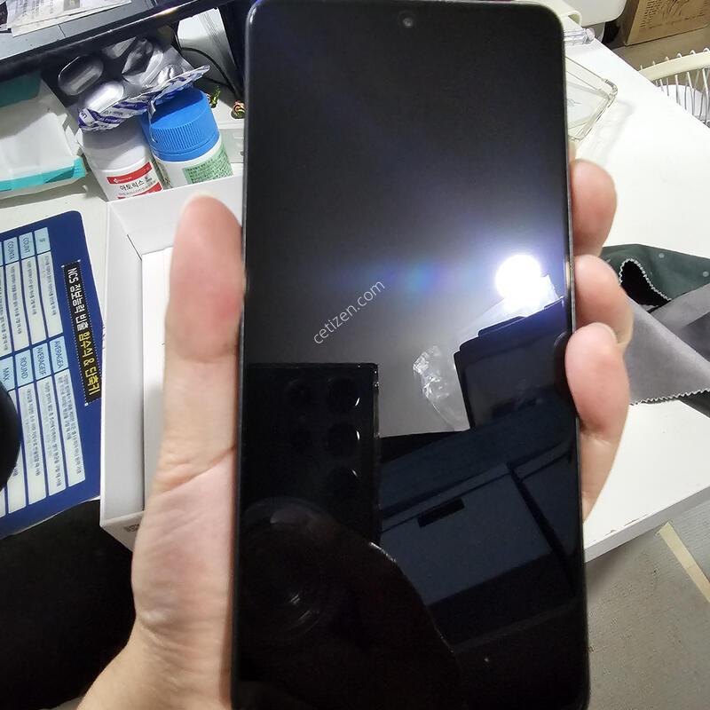 ����̳�Ʈ13����5G �̵峪�պ��� 512G �˴ϴ�