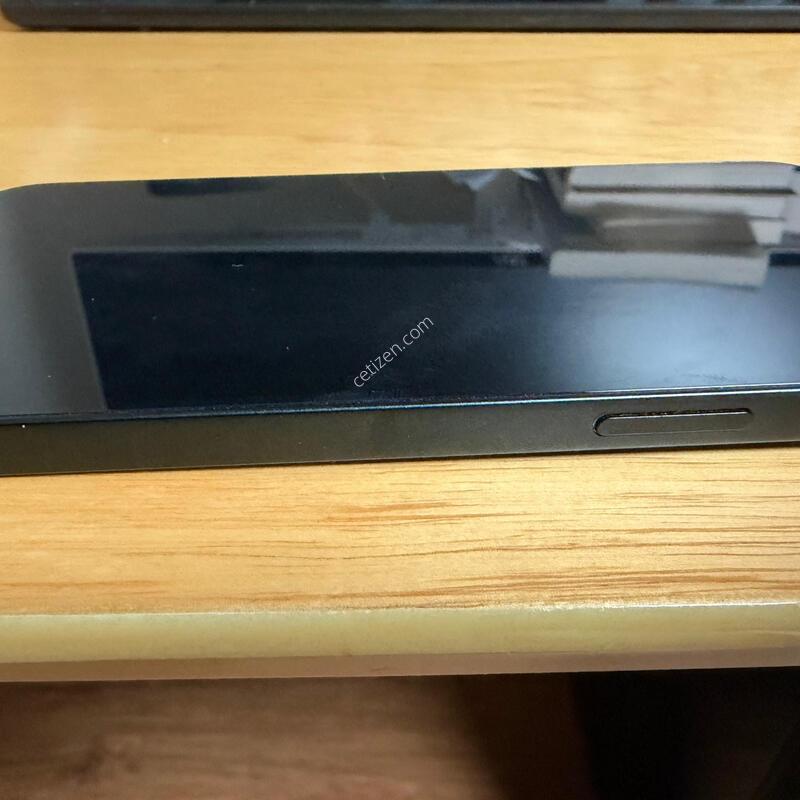 ������13 �̵峪��Ʈ 256GB, ���͸� 79%