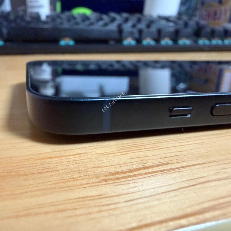 ������13 �̵峪��Ʈ 256GB, ���͸� 79%