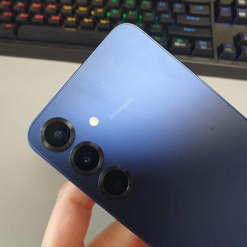 ������ S25 �÷��� / 512GB / ���̺�