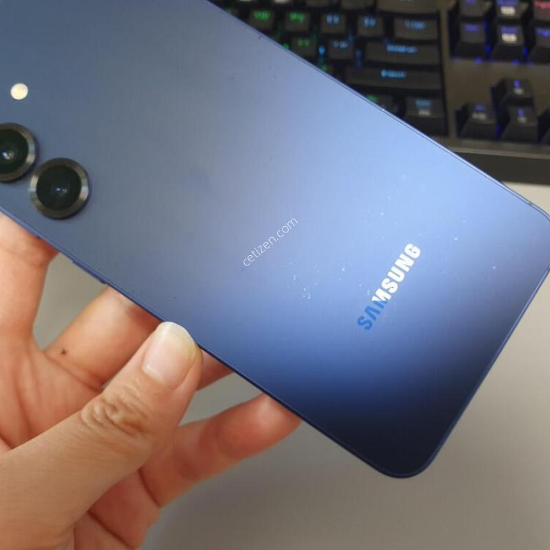 ������ S25 �÷��� / 512GB / ���̺�