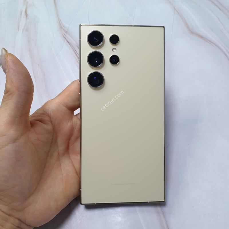 SK ������ S24��Ʈ�� ƼŸ�����ο� 256G A�� �Ǹ��մϴ�