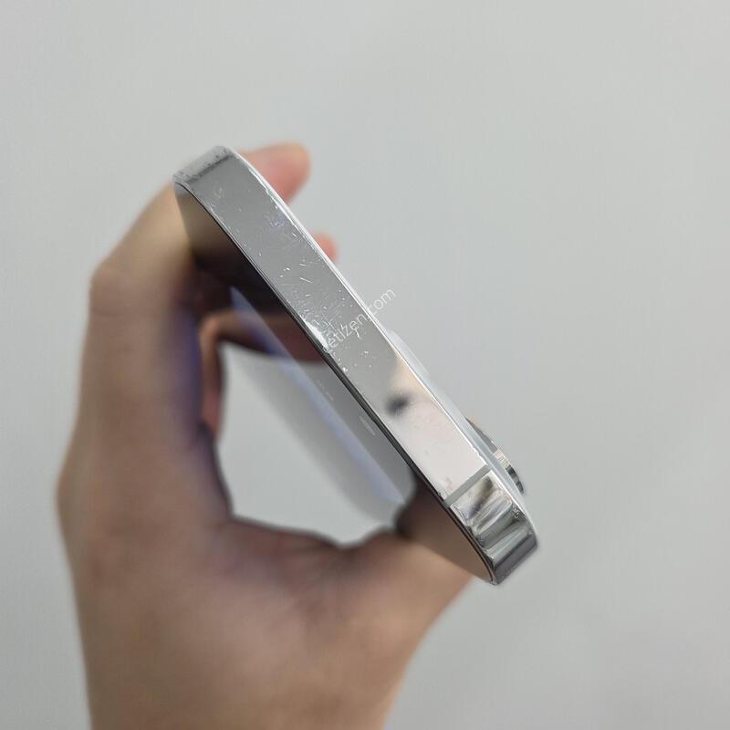 ������14���� 128GB ȭ��Ʈ