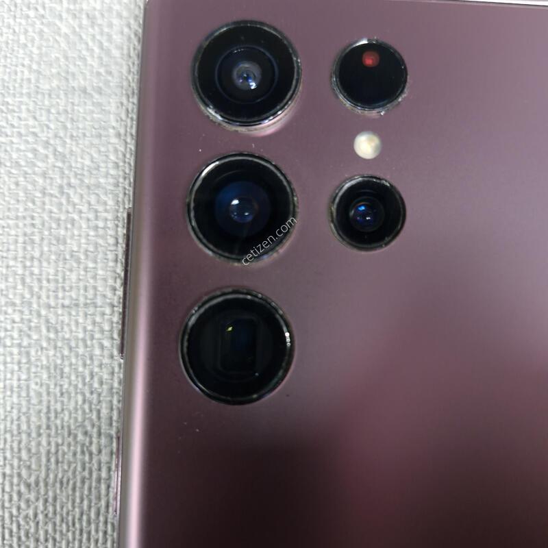 S22 ��Ʈ�� 256G �Ǹ��մϴ�