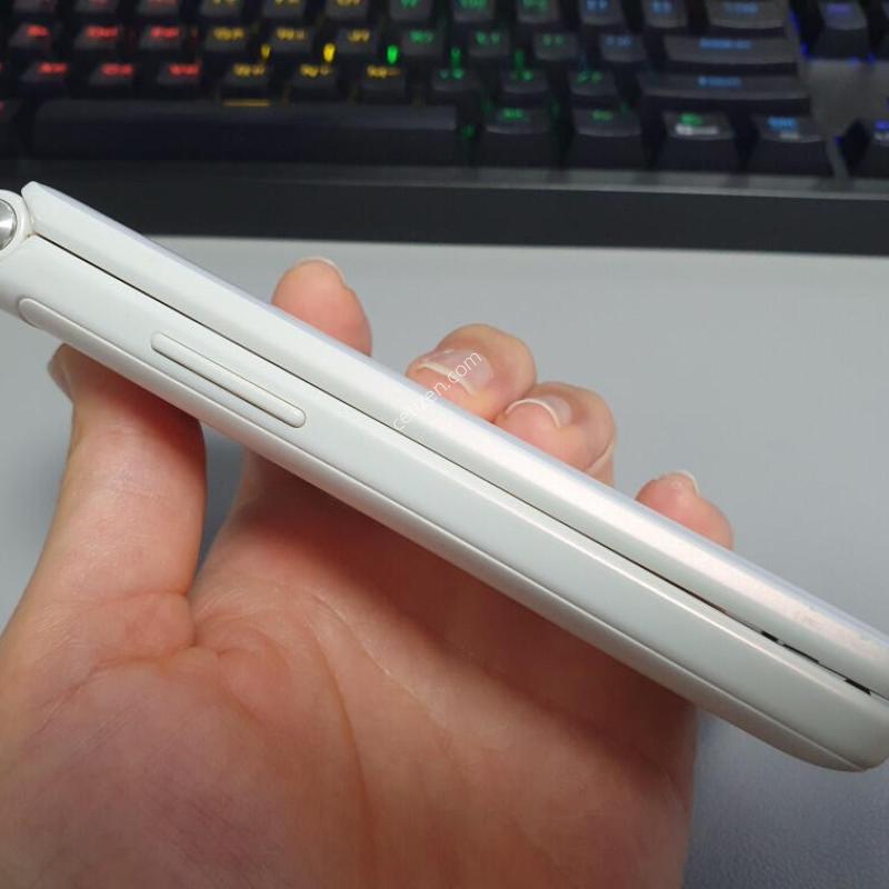 ������ ����2 2021 / 32GB / ȭ��Ʈ