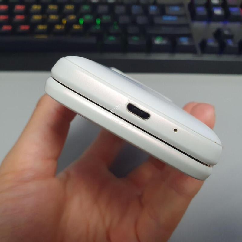 ������ ����2 2021 / 32GB / ȭ��Ʈ