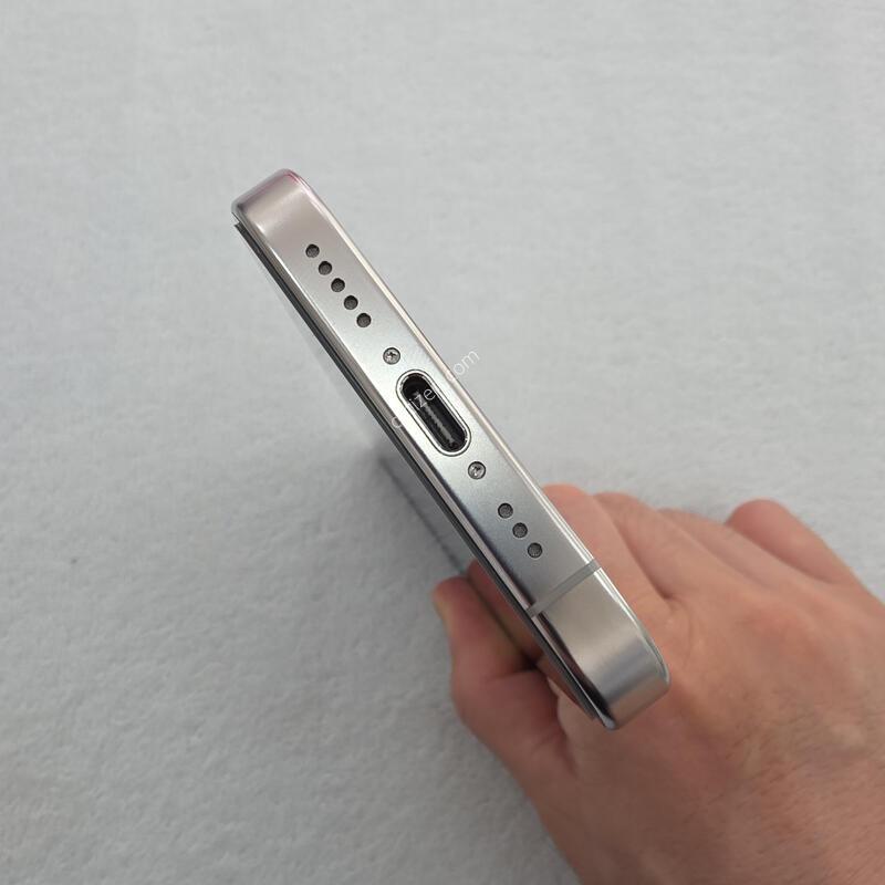 ������16���� ȭ��Ʈ 128GB ��밨�־�� �����״��