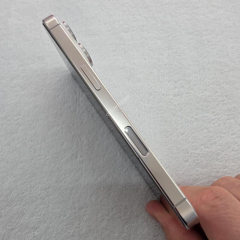 ������16���� ȭ��Ʈ 128GB ��밨�־�� �����״��