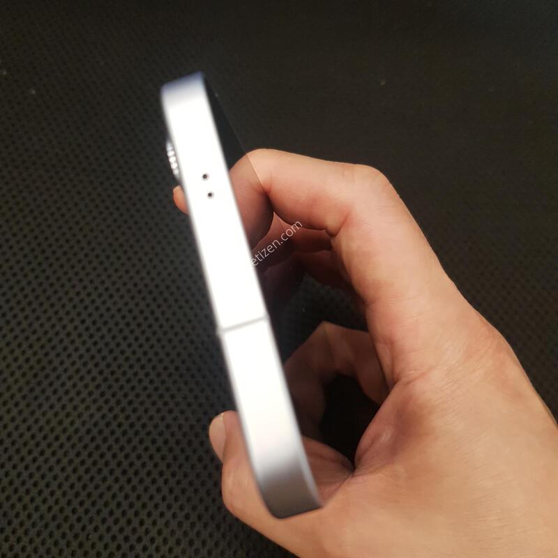 ������ S25(256GB) ���̽����� ������
