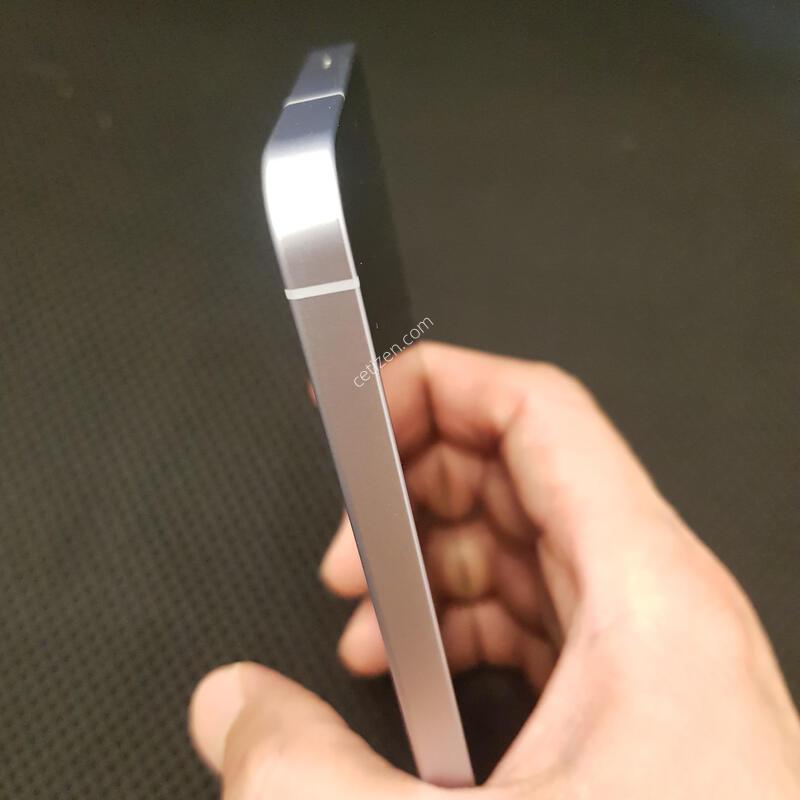 ������ S25(256GB) ���̽����� ������