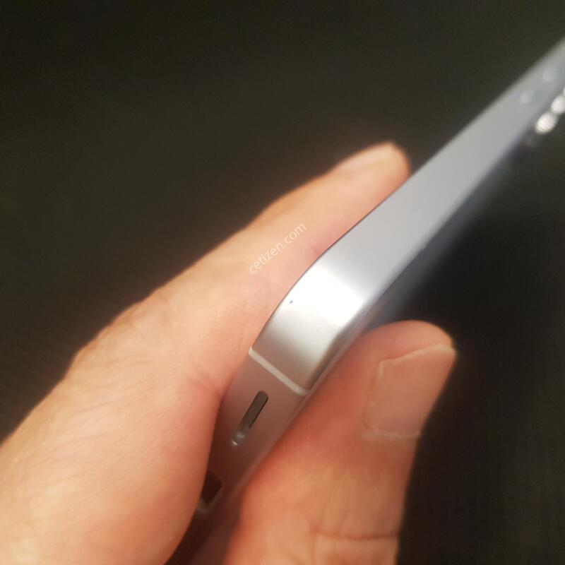 ������ S25(256GB) ���̽����� ������