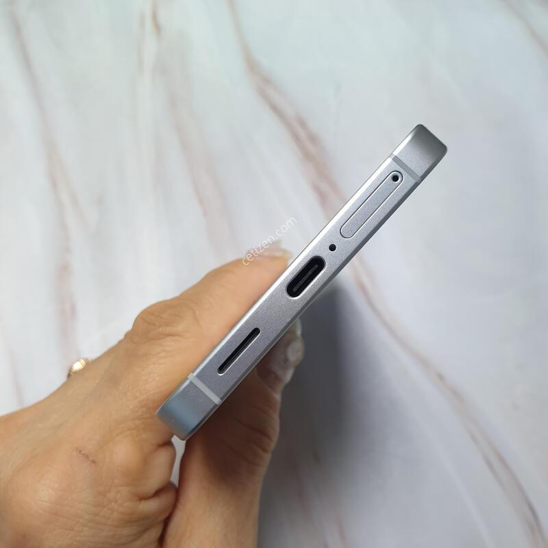 KT ������ S26 ȭ��Ʈ 256G S�� �Ǹ��մϴ�