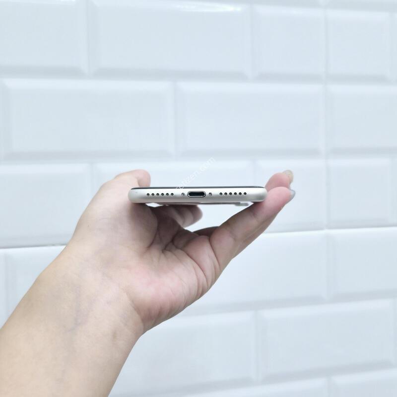 ������SE3 128GB ȭ��Ʈ