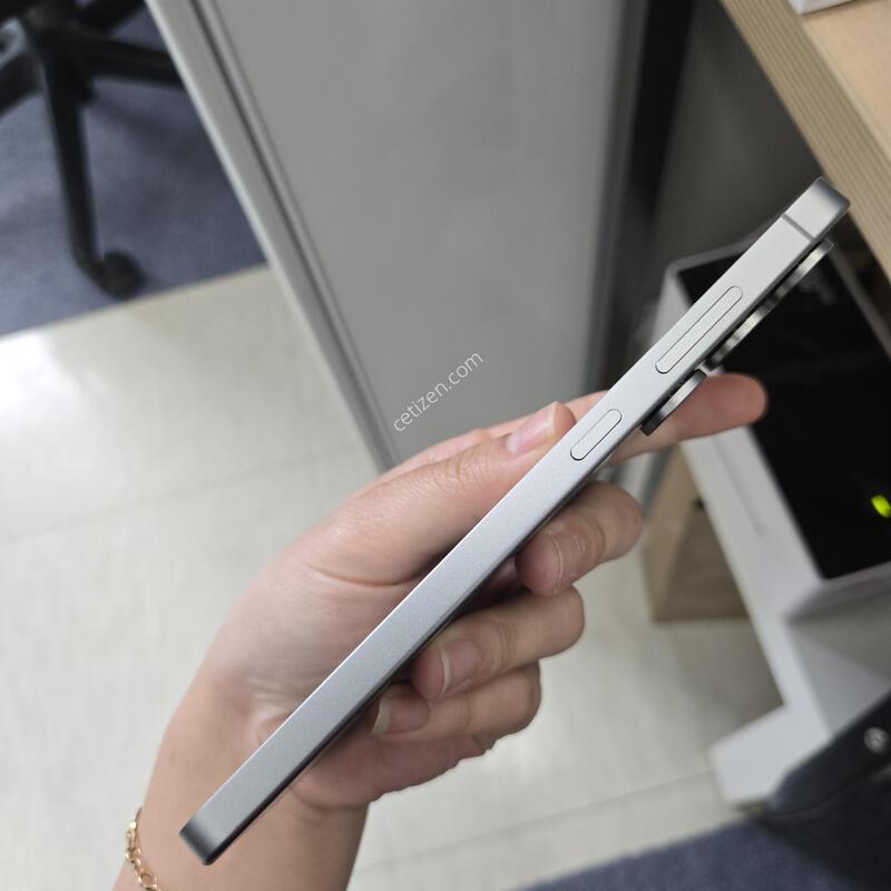 ������  S25FE ���̺� 256GB ƯAAA+ 26��2������