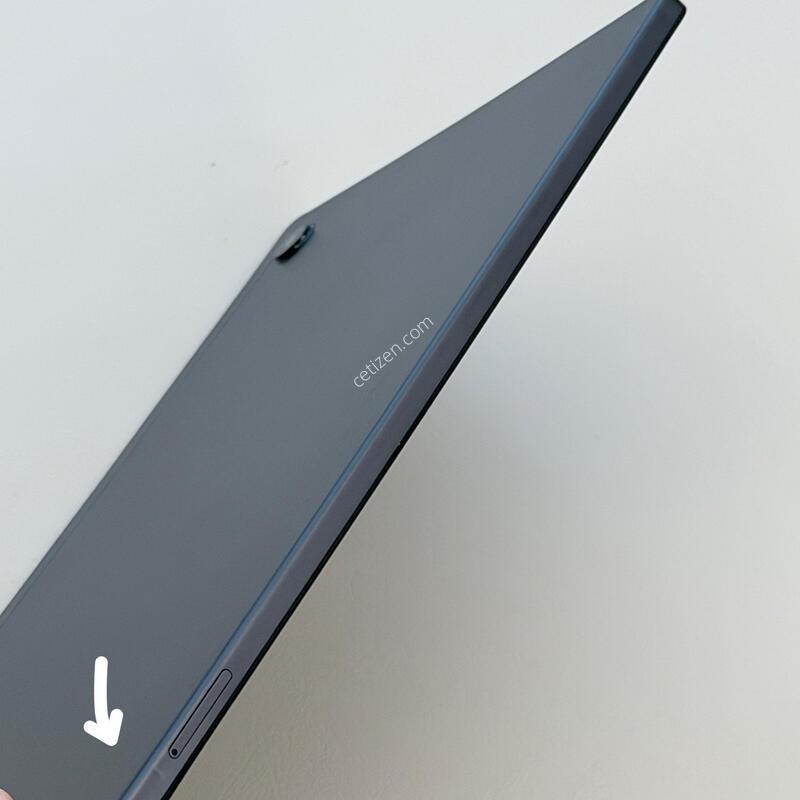 ��A (X205) A��
