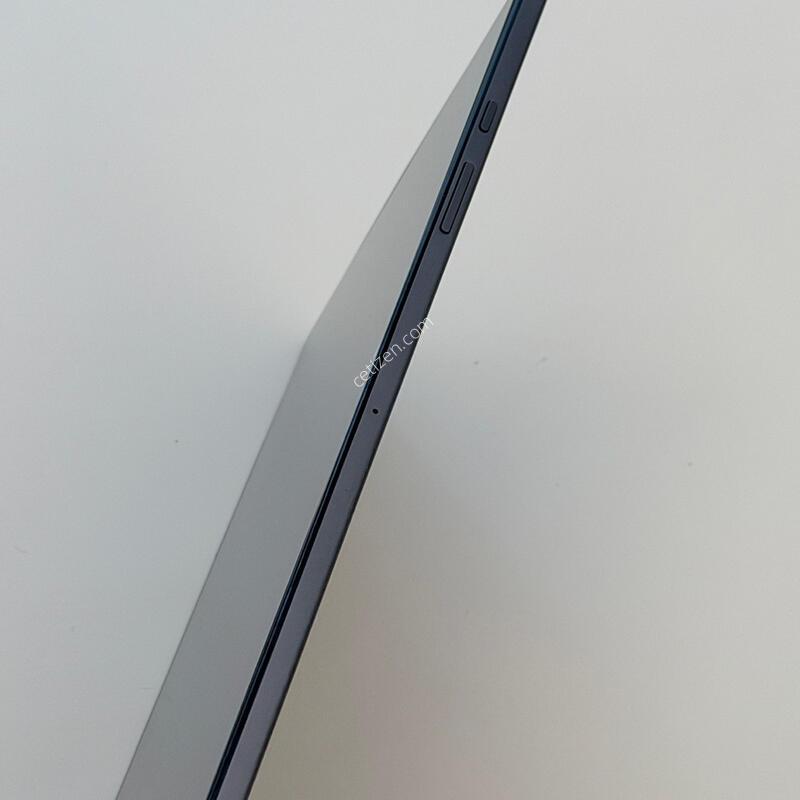��A (X205) A��