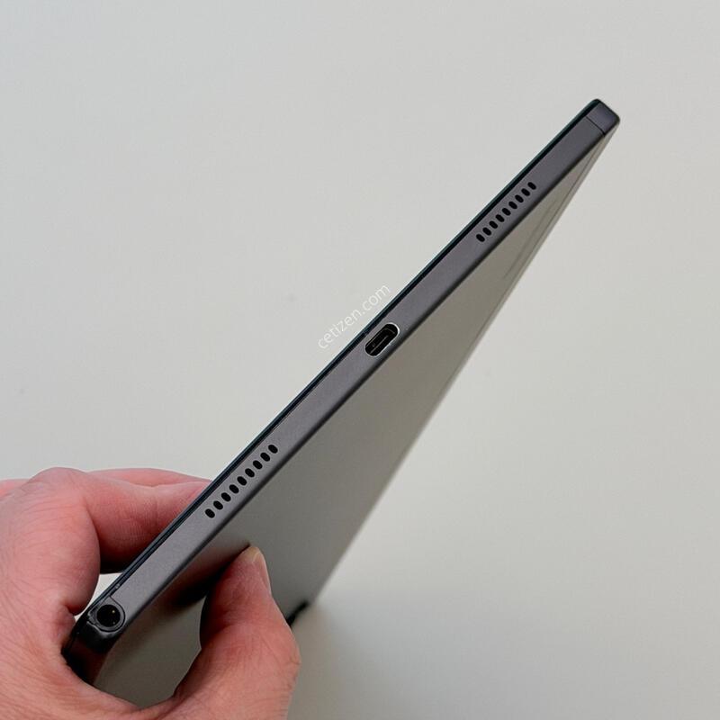 ��A (X205) A��