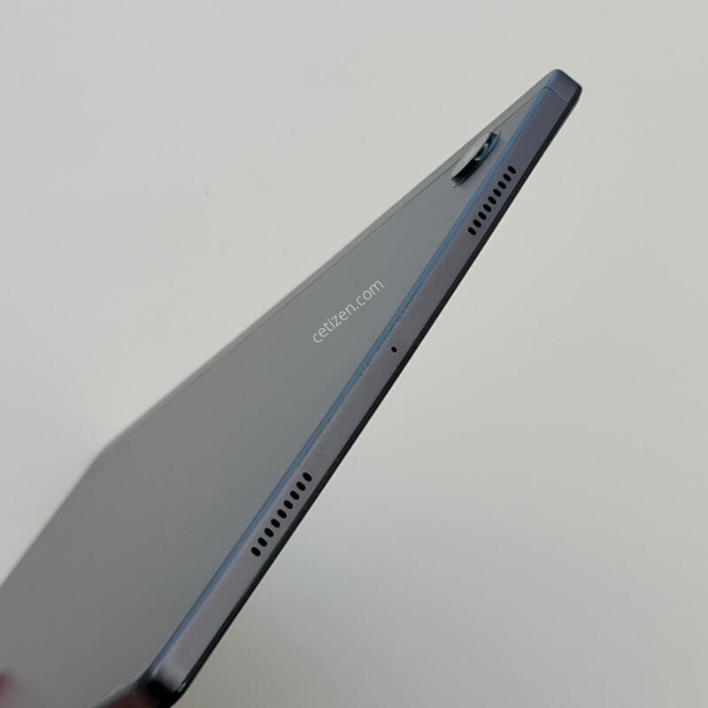 ��A (X205) A��