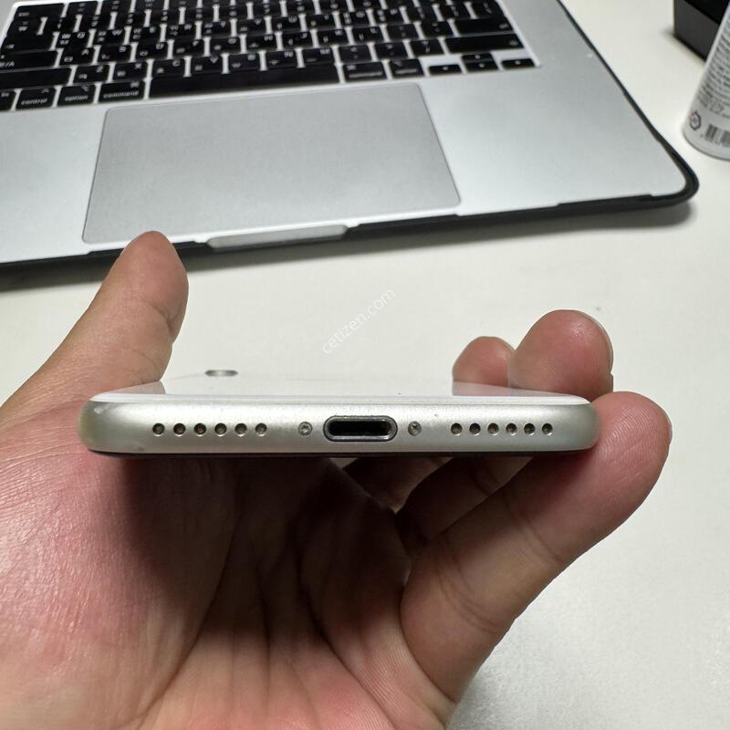 (100%)������SE3 128G ��Ÿ����Ʈ �Ǹ��ؿ�.