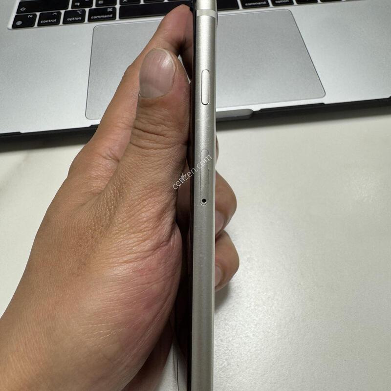(100%)������SE3 128G ��Ÿ����Ʈ �Ǹ��ؿ�.