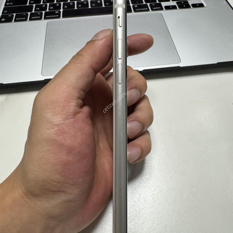 (100%)������SE3 128G ��Ÿ����Ʈ �Ǹ��ؿ�.