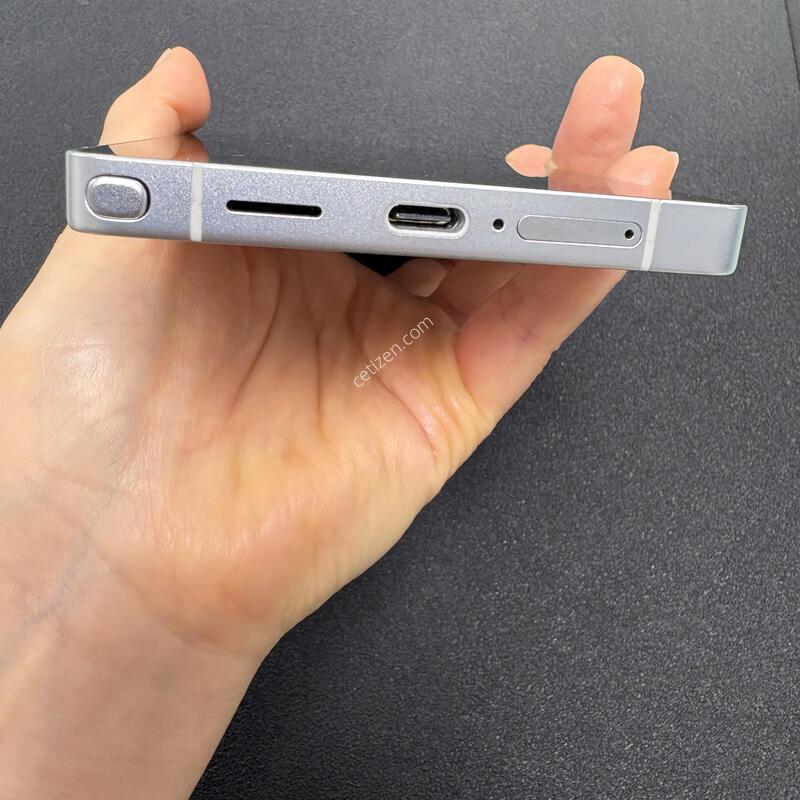 ������S25��Ʈ�� 256GB(�ǹ�)SS�� �Ǹ��մϴ�.